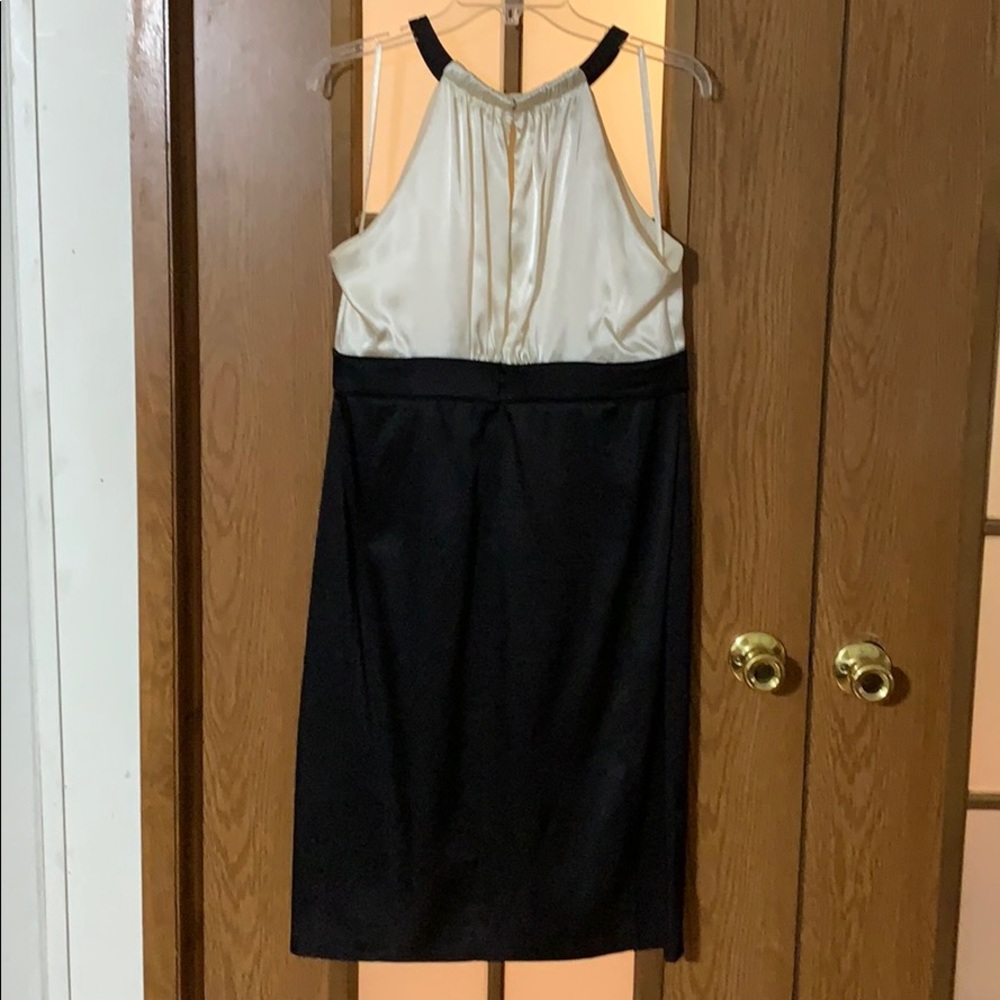 Dress - Picture 3 of 4